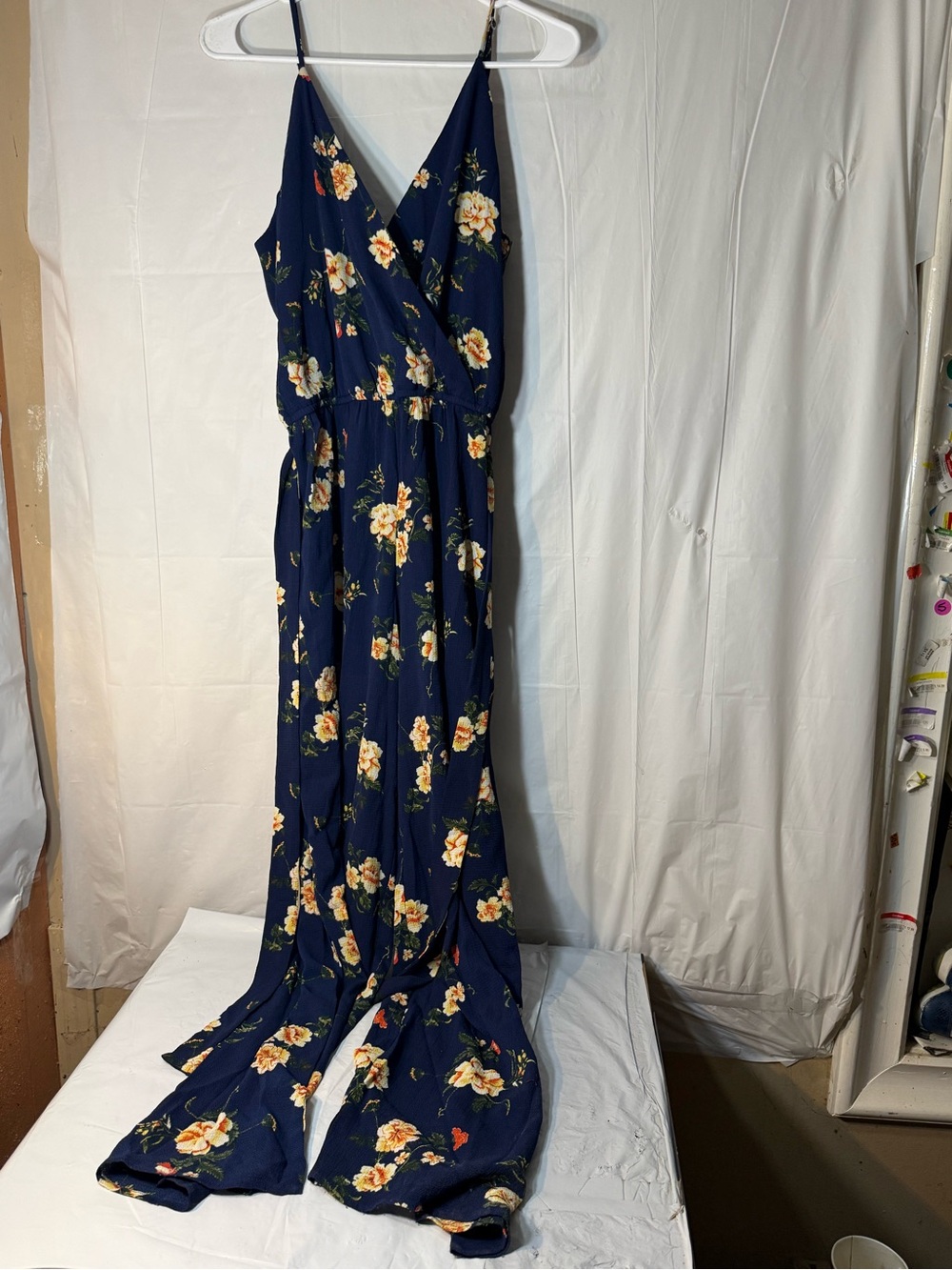 Rue21 navy blue floral jumpsuit women’s size Large